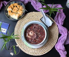 吃瓜早餐去挖土,意外挖土发现惊人秘密