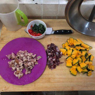 吃瓜早餐去挖土,意外挖土发现惊人秘密