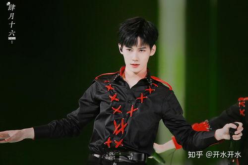 张真源前排吃瓜,揭秘娱乐圈幕后趣闻